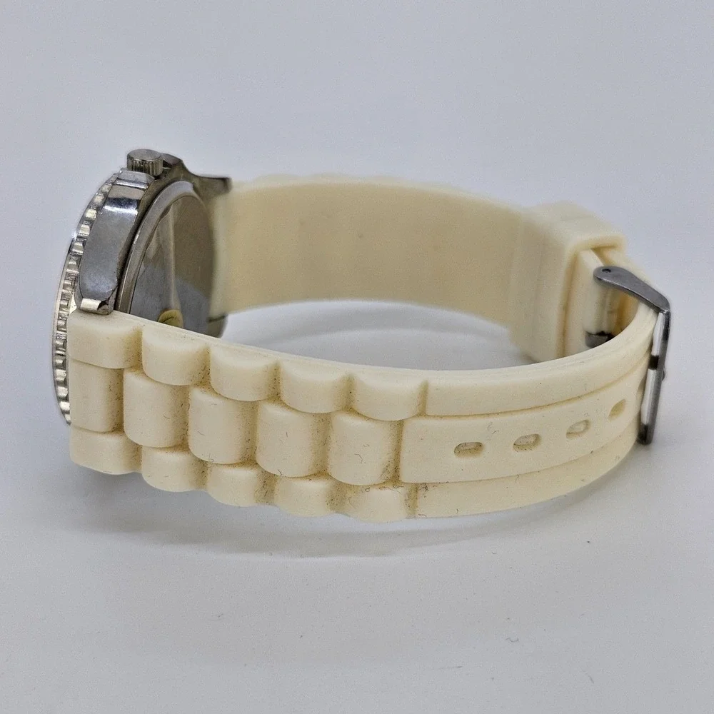 Women's Watch‎ 38MM White Dial Gray Case Cream Plastic Band Straps New Battery
